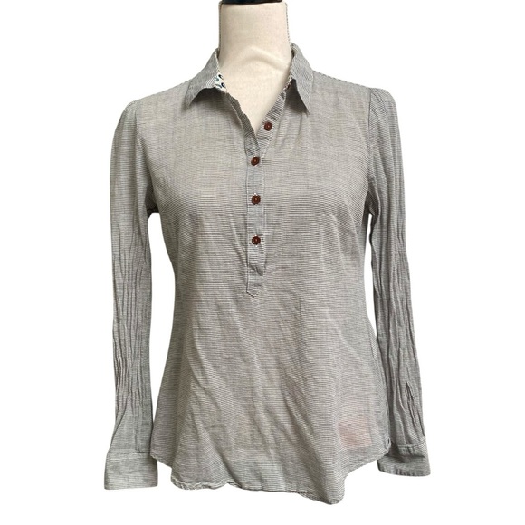Birds of Paradis by Trovata Gray Stripe Lace Back Button Front Shirt Small - Picture 1 of 15